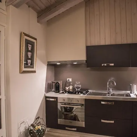 L'angolino Di Bonny Bed and Breakfast 3*
